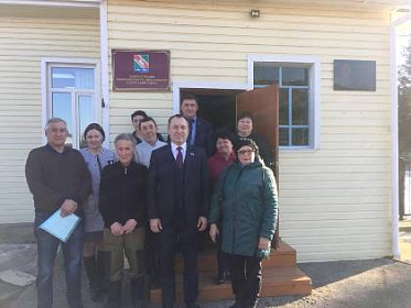 Ход ремонта в детсаду и строительства здания архива в Катангском районе оценил Николай Труфанов